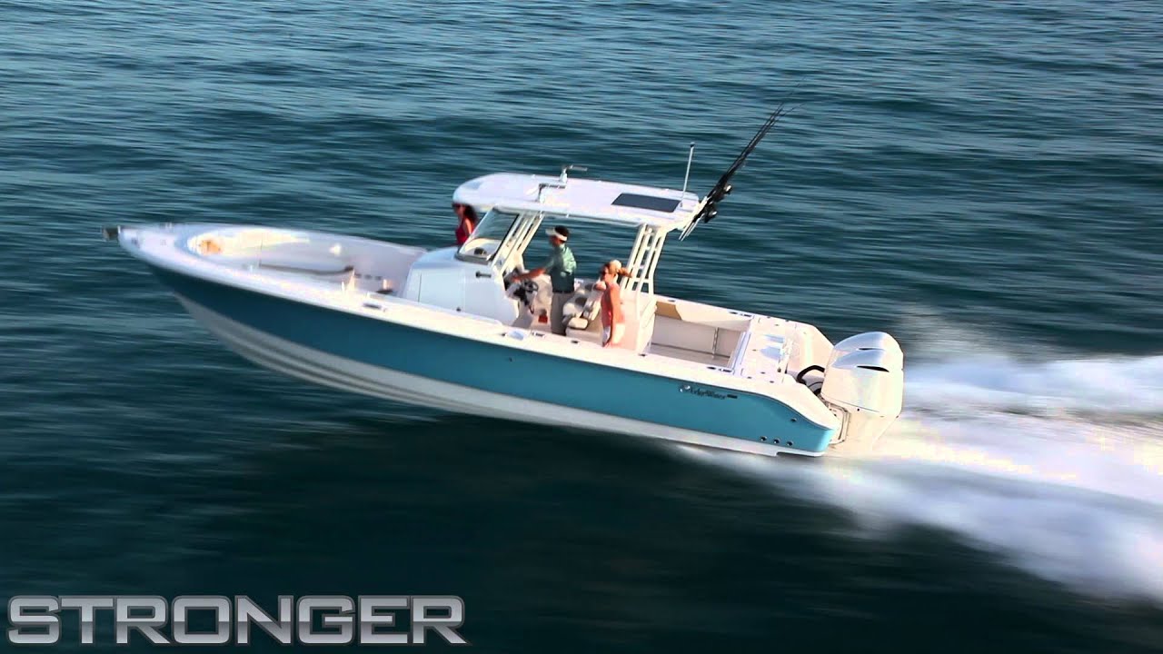 EdgeWater 320CC Center Console Running Shots