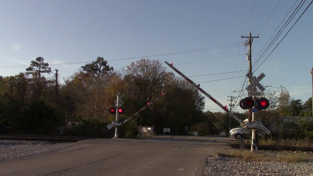 Singleton Station Road Railroad Crossing, Alcoa, TN