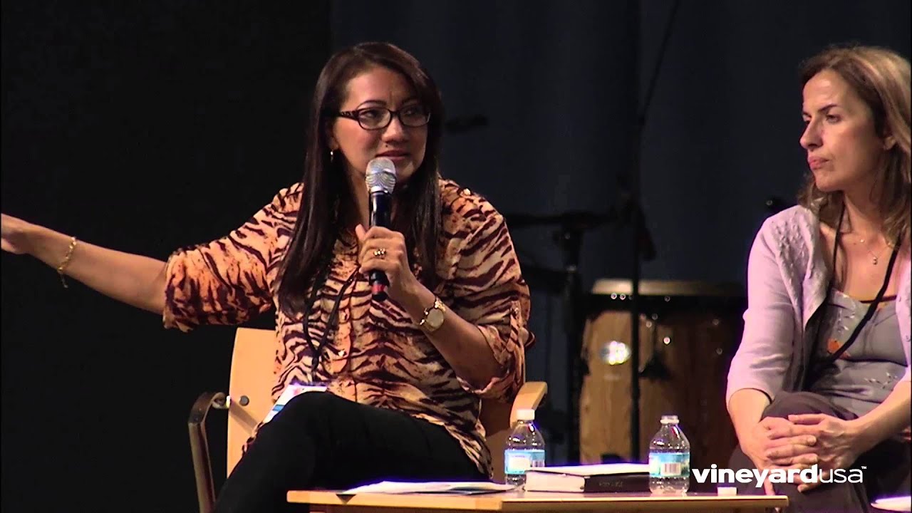 Elba Dolan - "Contextualizing The Vineyard Around The World"
