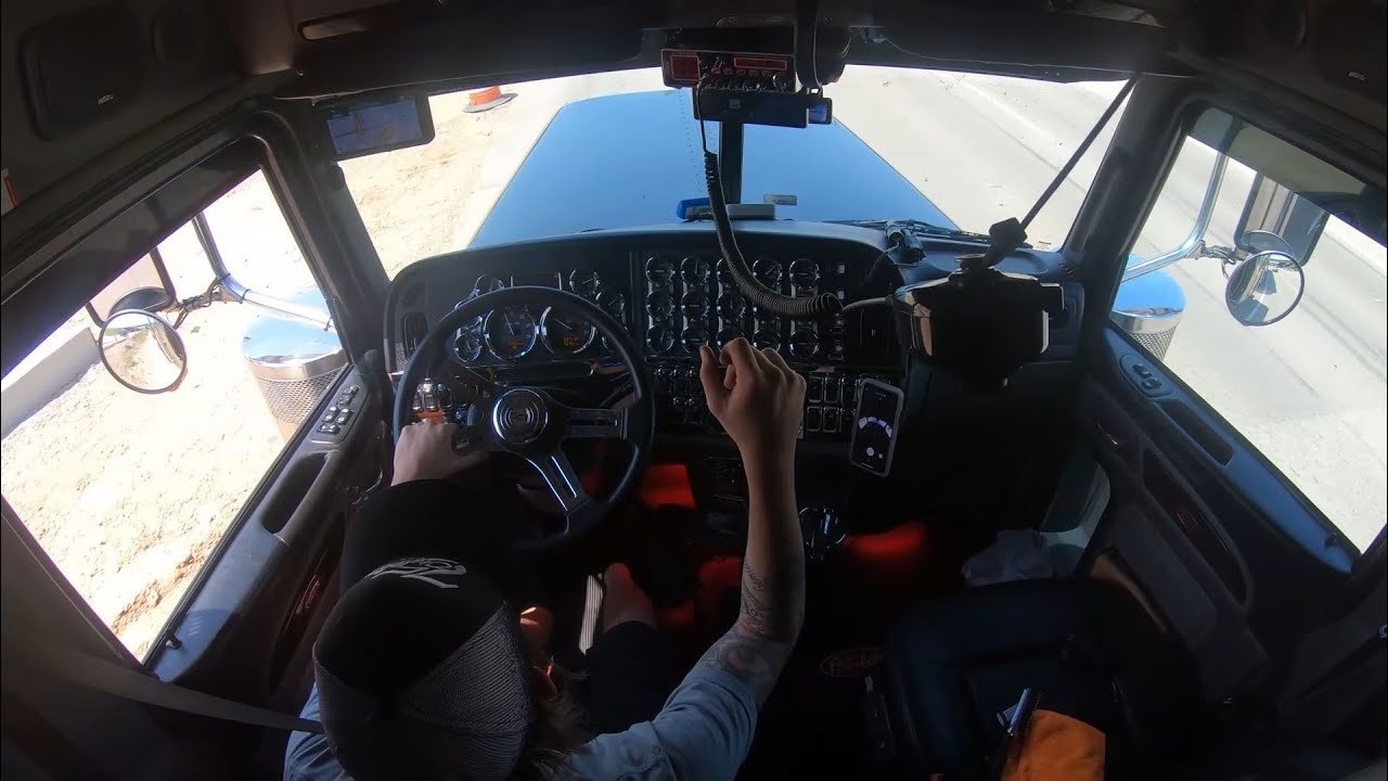 Trucking into Massachusetts! Cleaning, tire problems, wrong turns, truck world in Ohio.