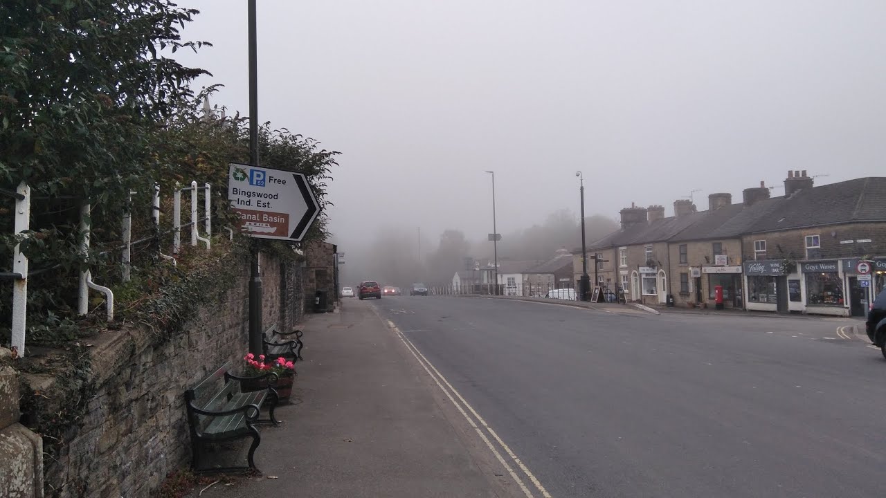 Foggy whaley Bridge in October #highpeak #townwalk #village #ramblers  is it busy 