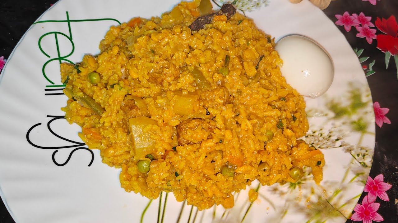 Easy Vegetable Bhuna Khichdi | শীতের সবজি দিয়ে পারফেক্ট খিচুড়ি