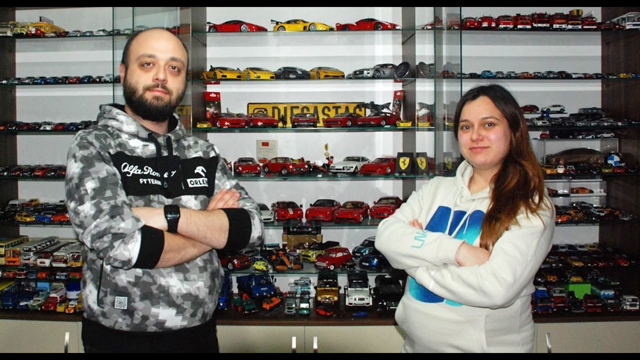 DEV MODEL ARABA KOLEKSİYONU! Eskişehirli çiftin model araba tutkusu