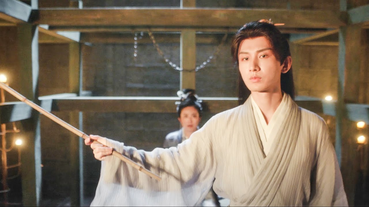 Злодей недооценил Ли Лианхуа, но Ли Лианхуа победил его с помощью ветви деревьев!