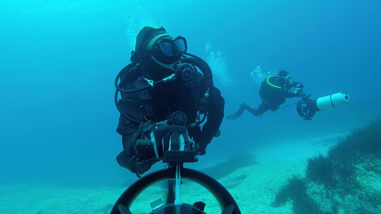 Diving Suex scooters