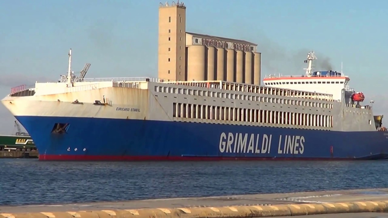 GRIMALDI LINES - Eurocargo Istanbul отправляется из порта Кальяри