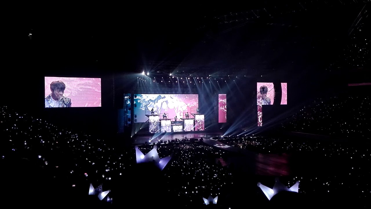 Jin's Solo perf. AWAKE (ft. PH ARMYs)