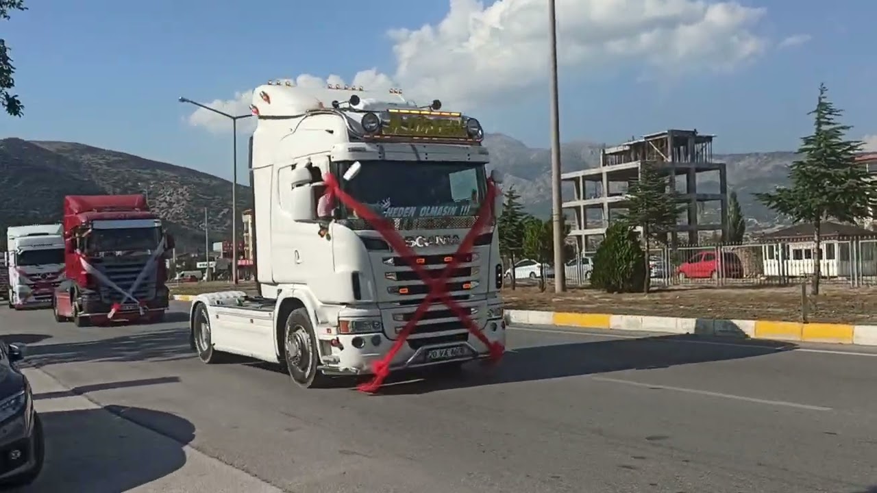Tırlar ile d&uuml;ğ&uuml;n konvoyu, kamyoncu d&uuml;ğ&uuml;n&uuml;, eğlence