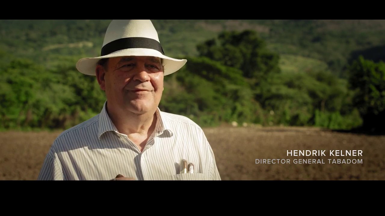 Hendrik Kelner: Amor por el Tabaco
