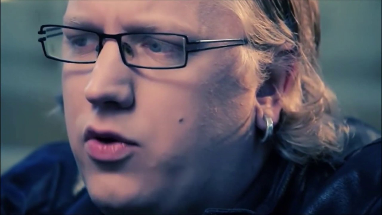 STP - Arttu tyynyn alla XD