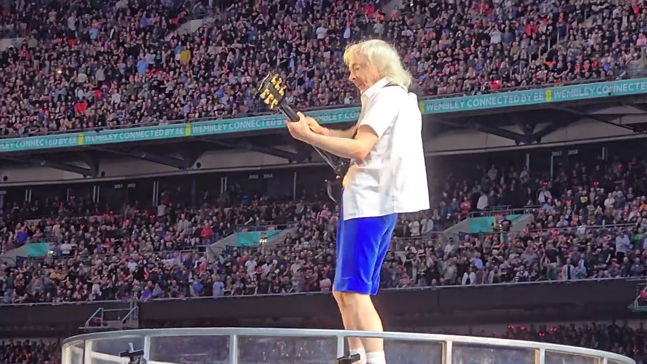 AC/DC - part of Angus youngs guitar solo (let there be rock) Live @ Wembley Stadium 07/07/24