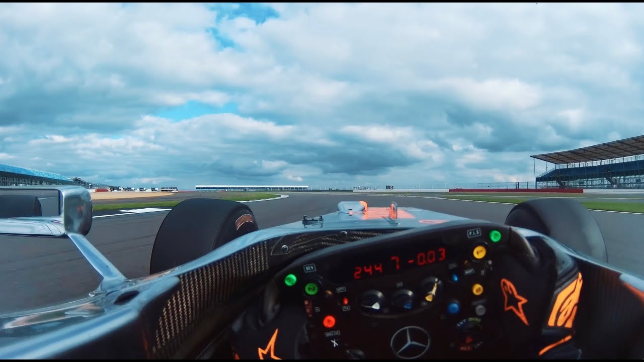 McLaren MP4-25A test at Silverstone