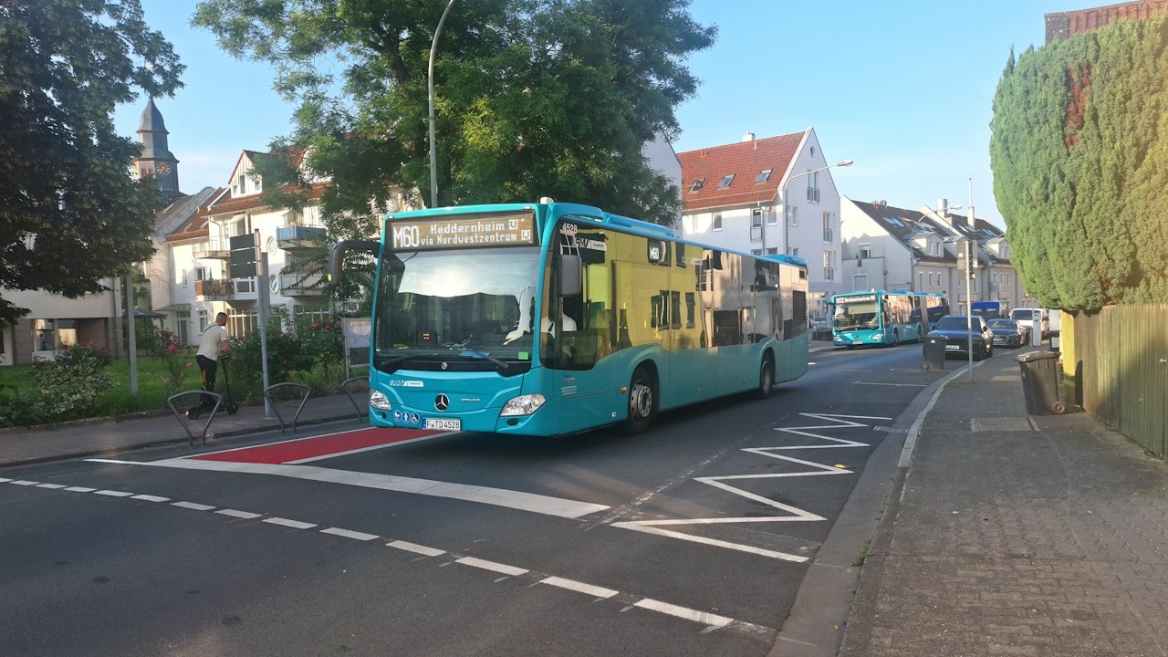 Frankfurter Busse Sparta Remix V2