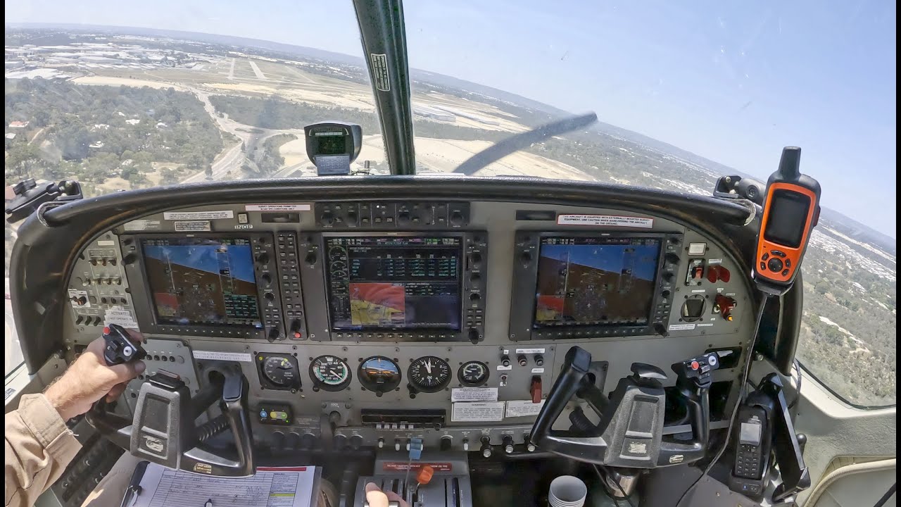 Cessna C208 Caravan - approach into YPJT Jandakot, Australia.