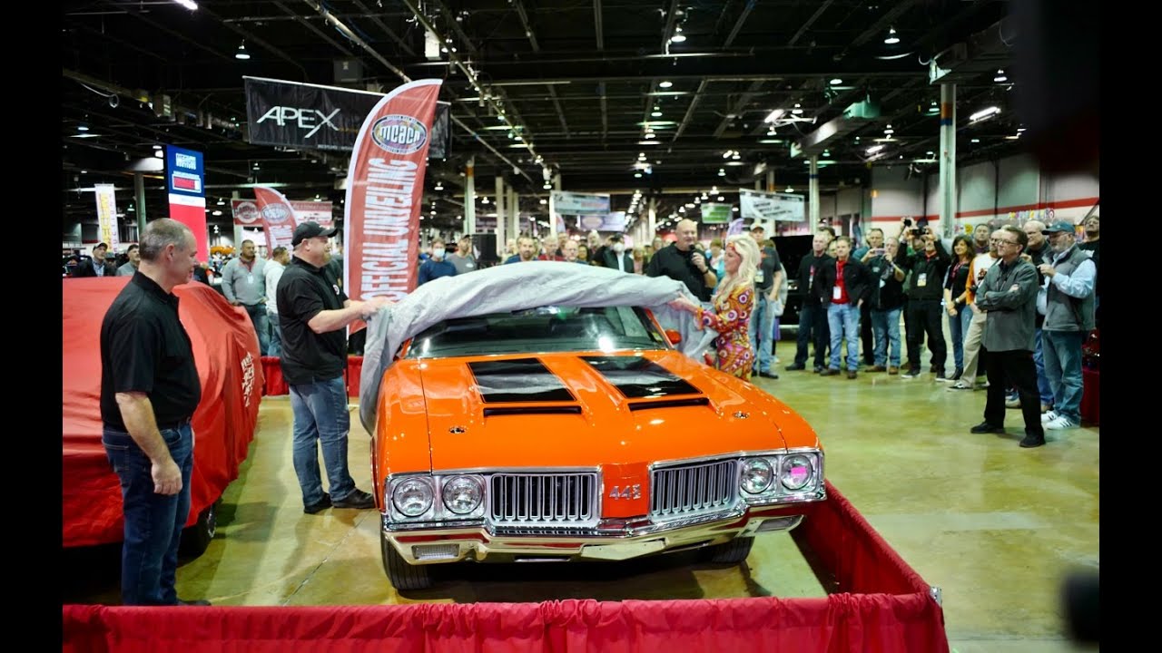 MCACN 2021 Official  Unveiling Oldsmobile 442   4K