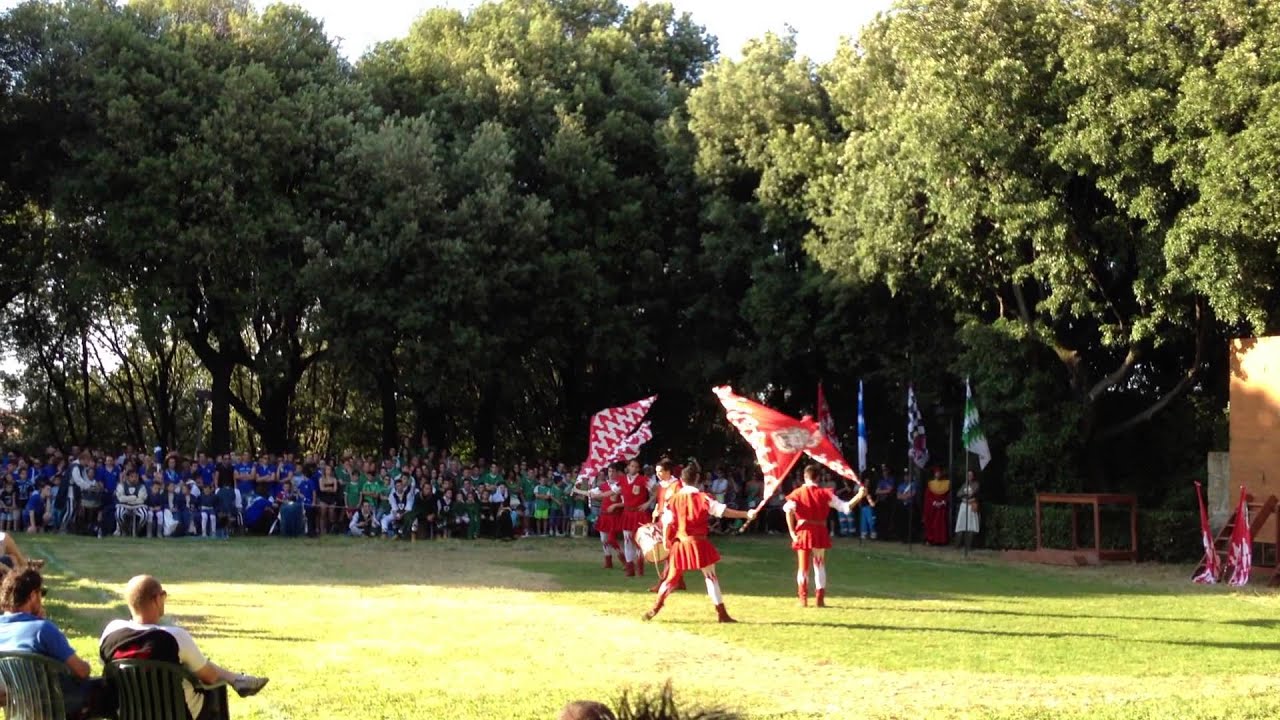 Barbarossa 2013: alfieri quartiere Castello