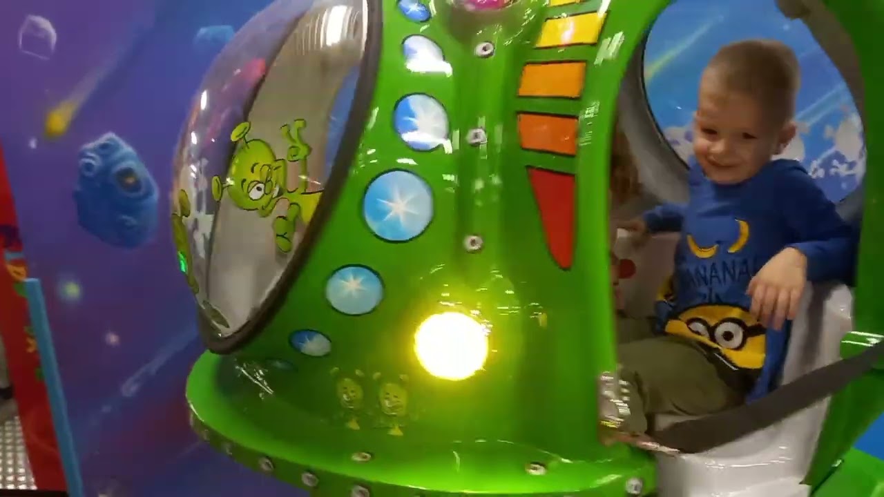 Zabawy w Hop EŁK Park trampolin i sala zabaw 👋