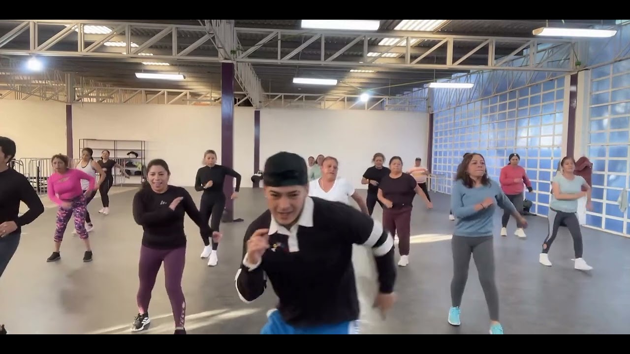 La chola | ZUMBA CON ROYCE |