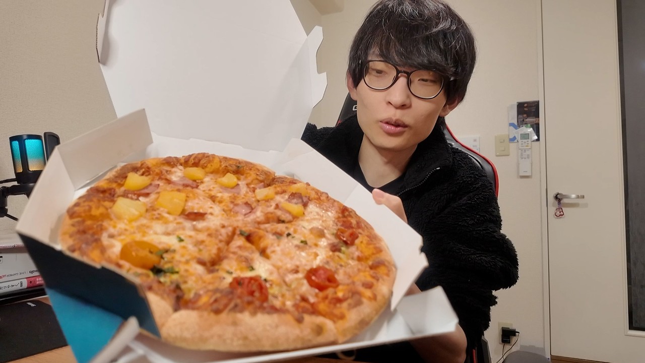 家賃3万円ぐらいの家で生きるバイト男の日常/誕生日を迎えました🎂/英語勉強/クローゼットなし