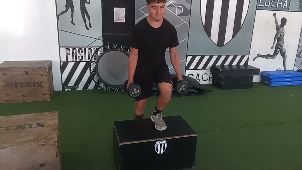 FÚTBOL FORMATIVO EJERCITAC EXCÉNTRICAS C/TRANSF.A SALTOS DE POTENCIA 