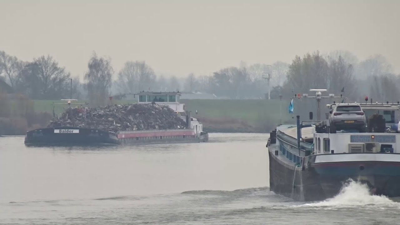 BALDER en RES NOVA passeren elkaar in de bocht