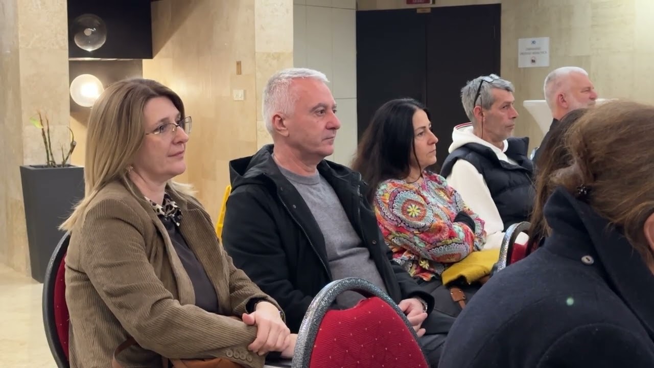 RTHN - Ukusi i mirisi Boke Кotorske u knjizi Maša Čekića „Iz bokeške pjatance“