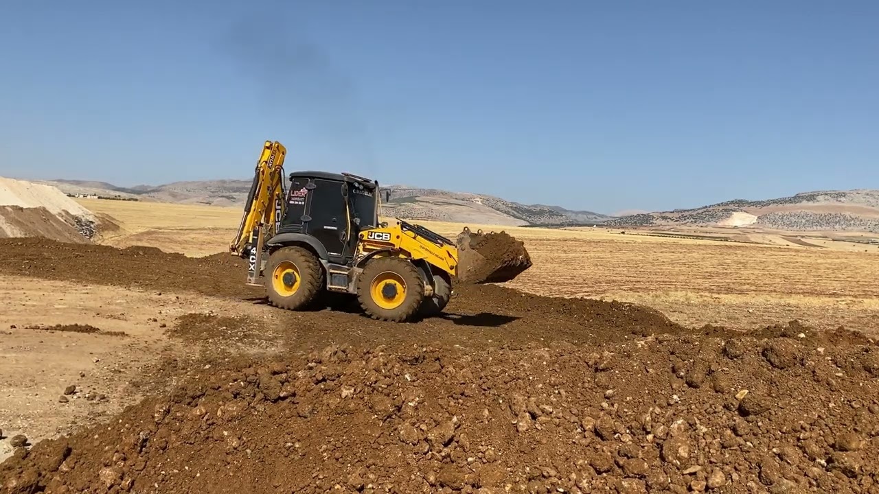 KAMYONLARIN HAFRİYAT DÖKÜM SAHASINI TEMİZLEDİM JCB 4CX | I CLEARED THE EARTHMOVING DUMP TRUCK SITE