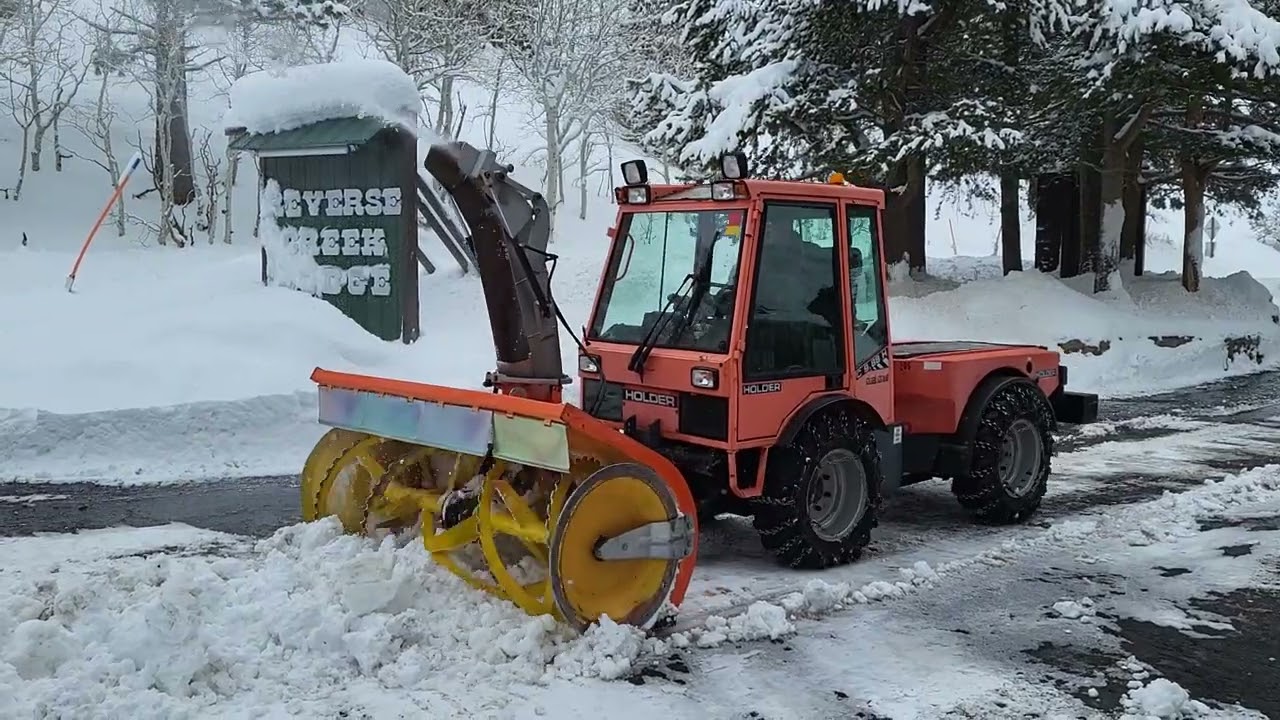 Epic Snow Holder.