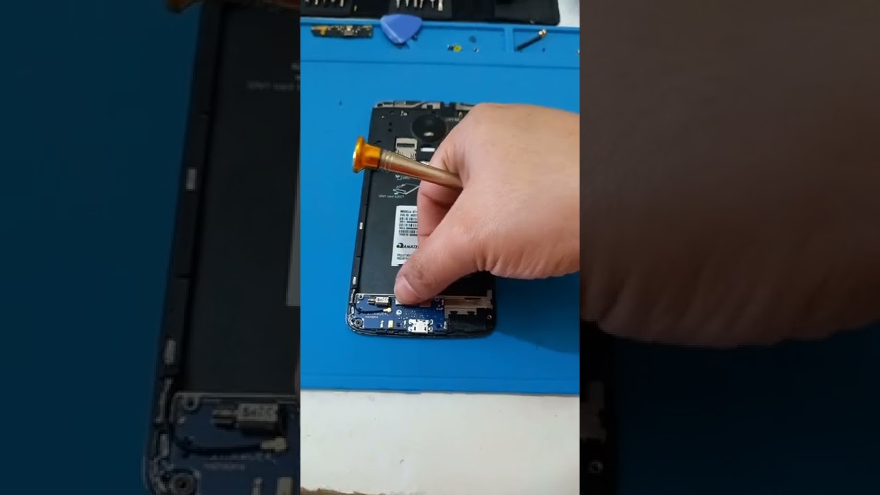 Troca de conector de carga do Moto E4 XT1763 dock carga 🔋 abrindo Moto E4