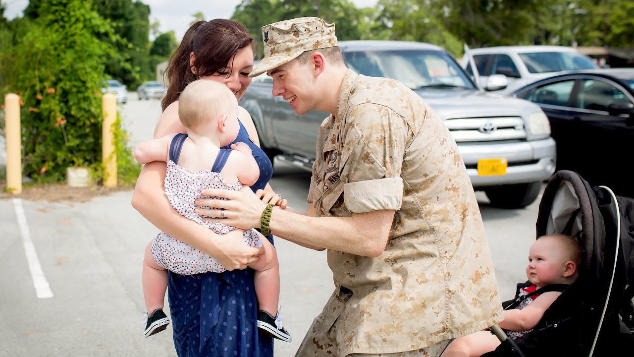 Military Homecoming | Navy Homecoming | Alicia Q. Photography