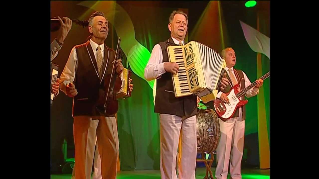 Giminės - Priglauski, mama