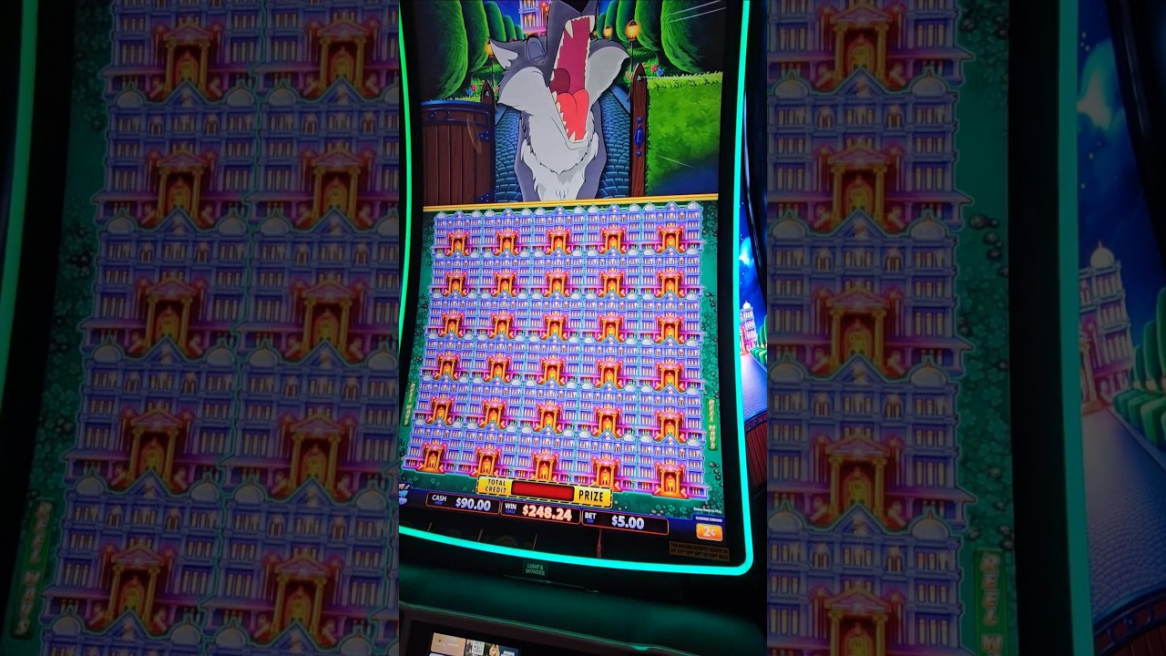 Insane Jackpot Ultra Palace Feature Huff n Puff Grand! #casino #gambling #slots
