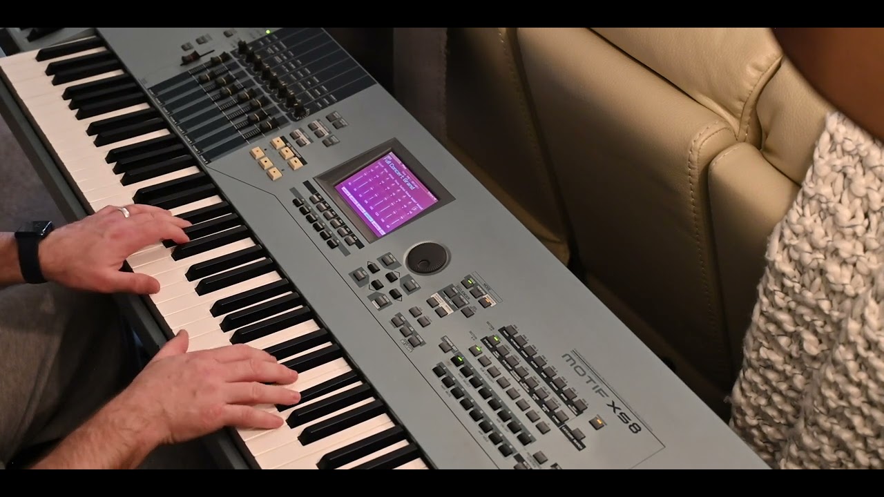Yamaha Motif XS8 - Video test and mess about
