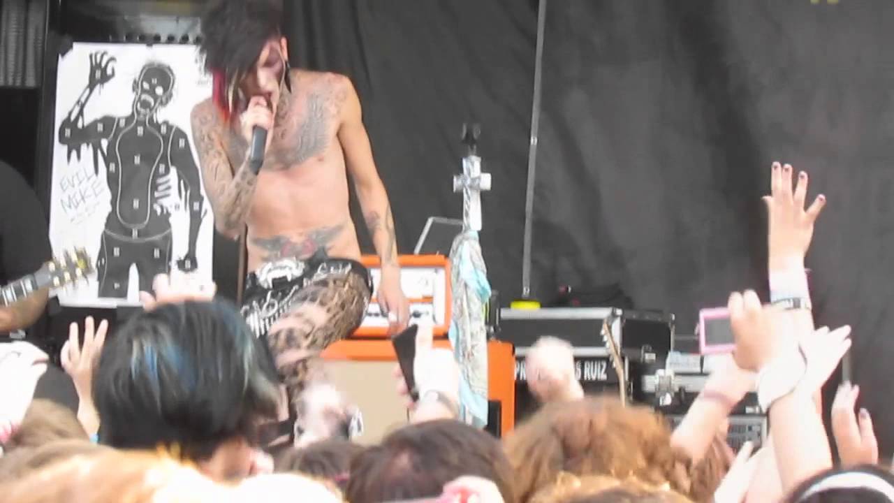 Blood on the Dance Floor live 