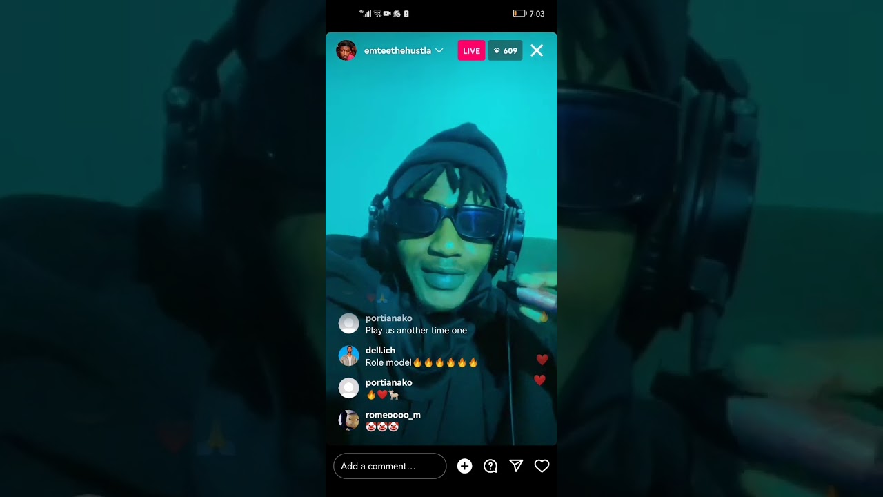EMTEE PREVIEWS NEW MUSIC DURING A STUDIO SESSION