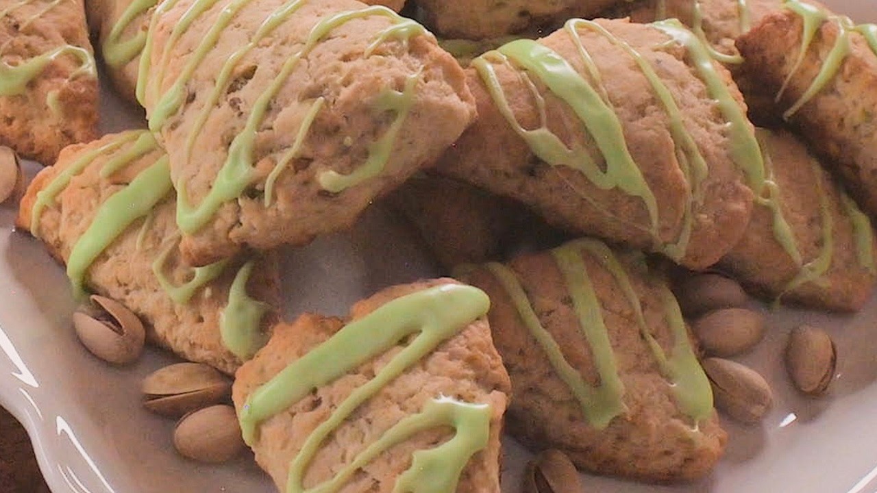 Фисташковые булочки: невероятно вкусные и очень простые в приготовлении.