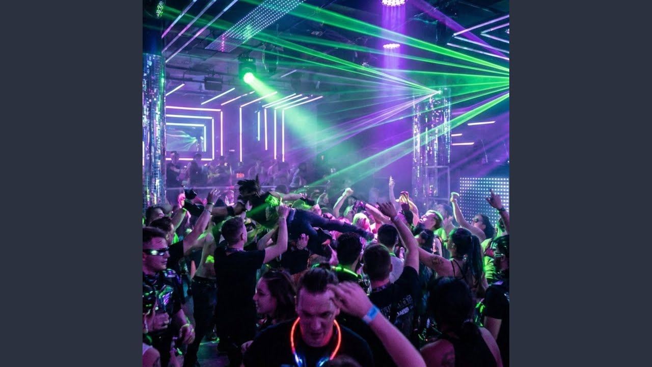 Rave in the Pit