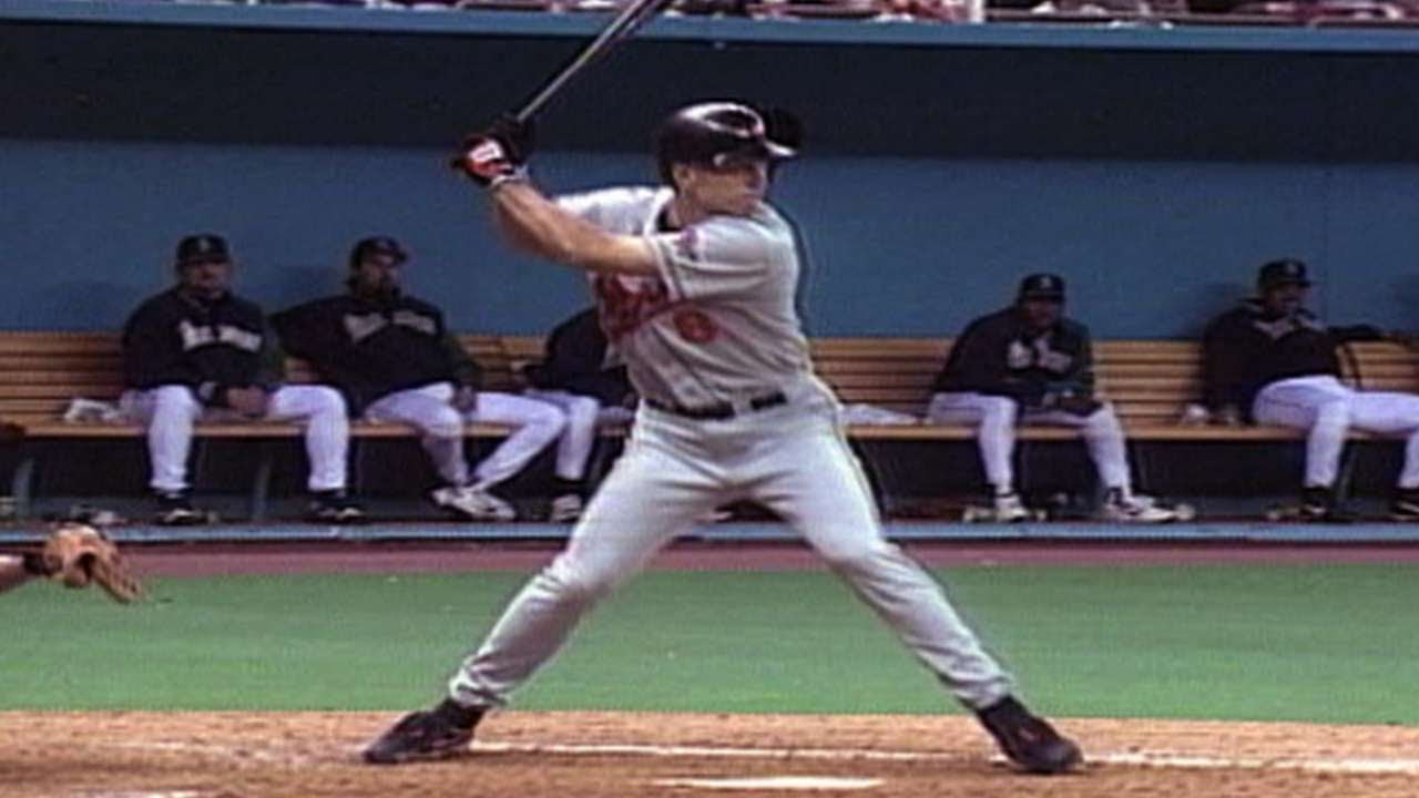 BAL@SEA: Cal Ripken Jr. hits three homers, eight RBIs