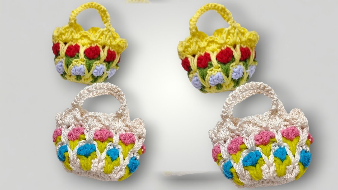Вязаные сувениры для детского праздника / маленькая вязаная сумочка / вязаный брелок #вязаниекрюч...