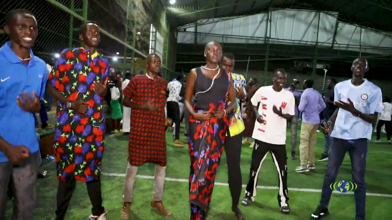 New songs by Anyar Makur aka Achol Mayen Loi