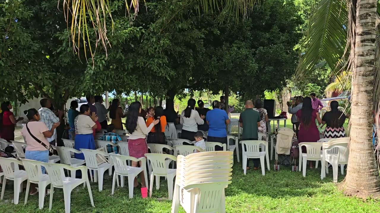 Corros con la pastora rebeca 
