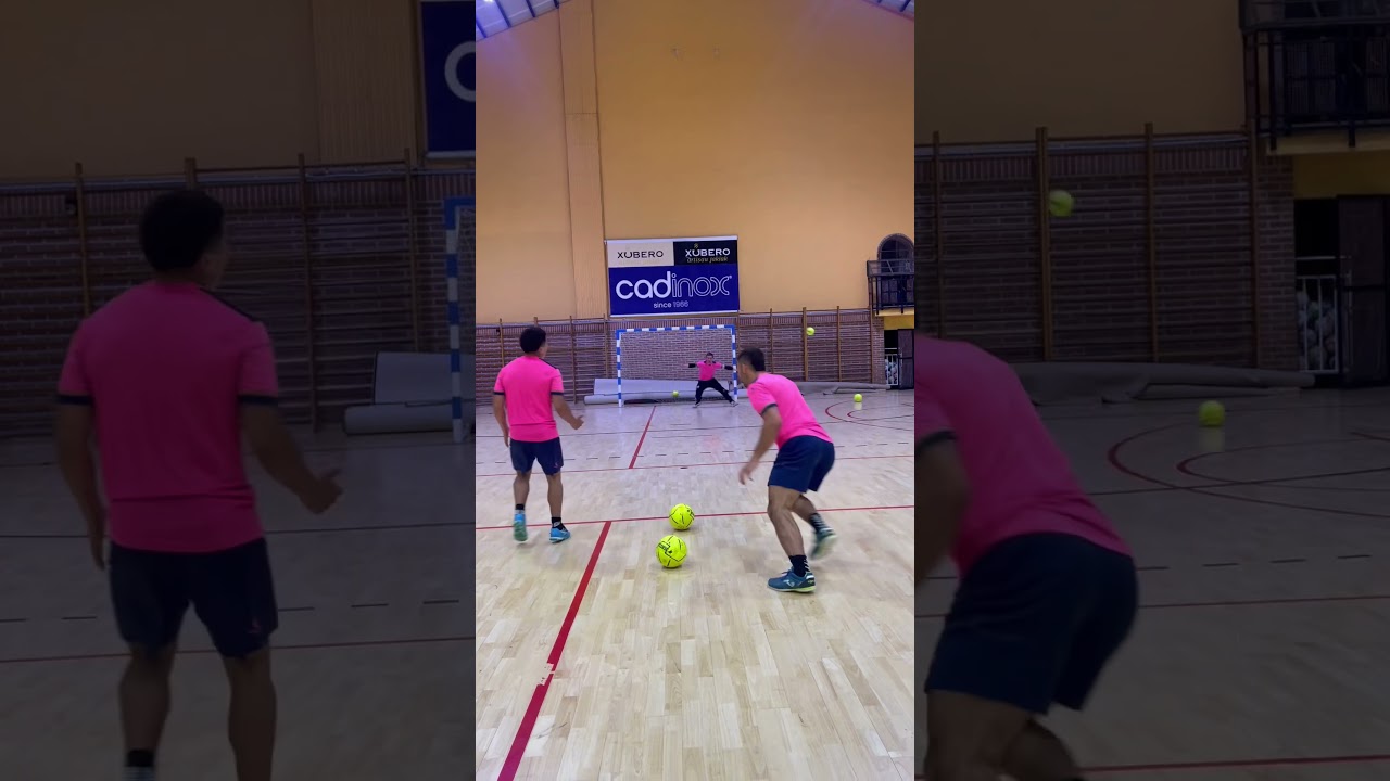 Reto de futsal divertido!! &iquest;Cuantos goles meter&iacute;as? #futsal #f&uacute;tbolsala #futbol