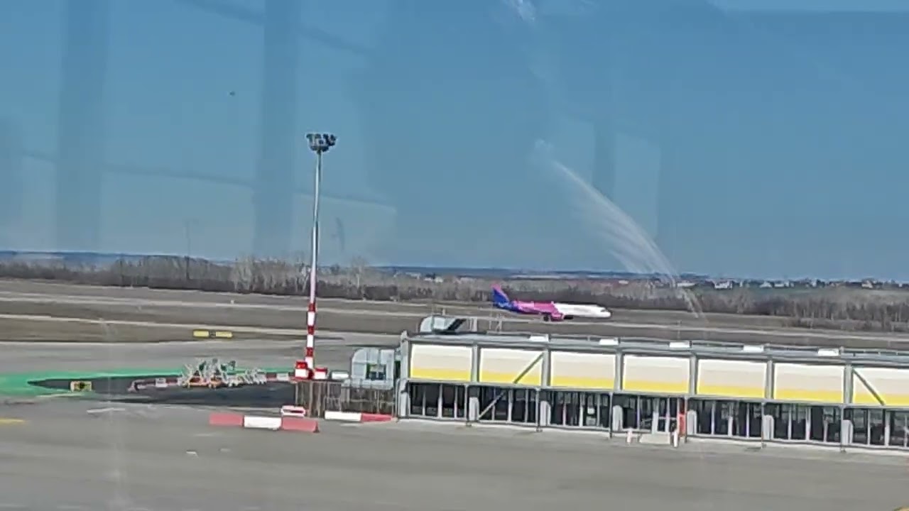 Repülő Airport Travel Budapest #airport