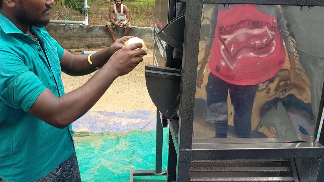 coconut cutting machine