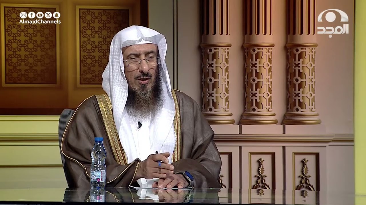 حكم تأخير أو تقديم أداء الصلاة لوجود المشقة في العمل والنوم | الشيخ: سليمان الماجد | الجواب الكافي