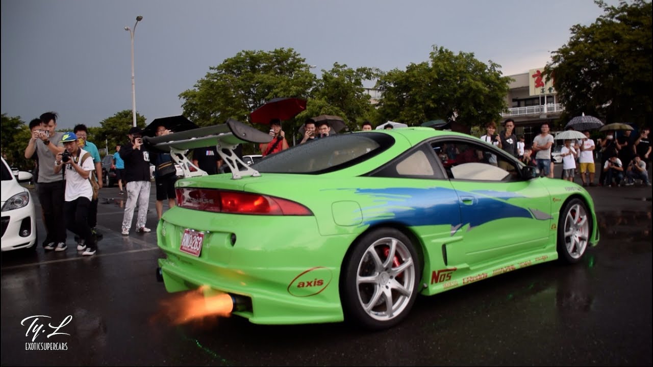 2017 Tainan AnPing Harbour Car Meet - Start ups, LOUD REVVING, & Brutal Accelerations!!!