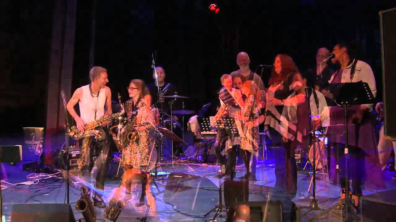 Jess Gillam & Snake Davis Play,( How sweet it is ) To Be Loved By You