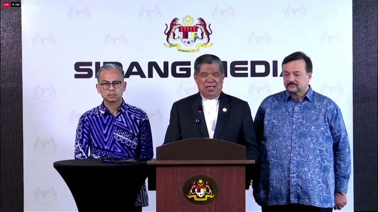Buat masa ini kita tidak perlu berasa cemas atau apa apa    Mohamad