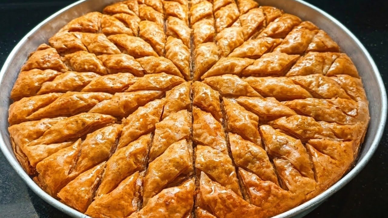 📢İDDİA EDİYORUM BU TARİFLE BAKLAVA AÇAMAYAN KALMAYACAK ‼️ OKLAVA KULLANMADAN  50 KAT BAKLAVA TARİFİ💯