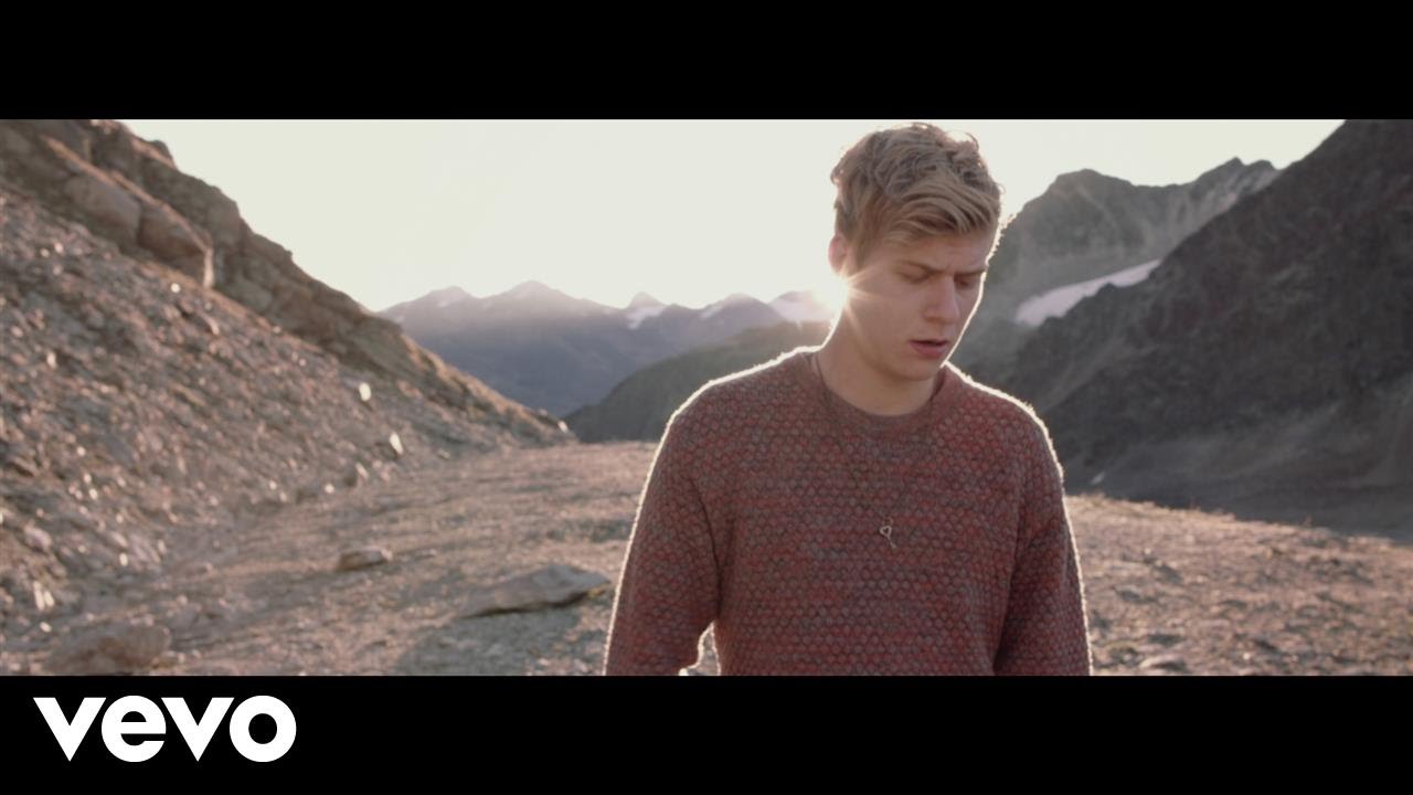 Thorsteinn Einarsson - Swingset (Official Video)